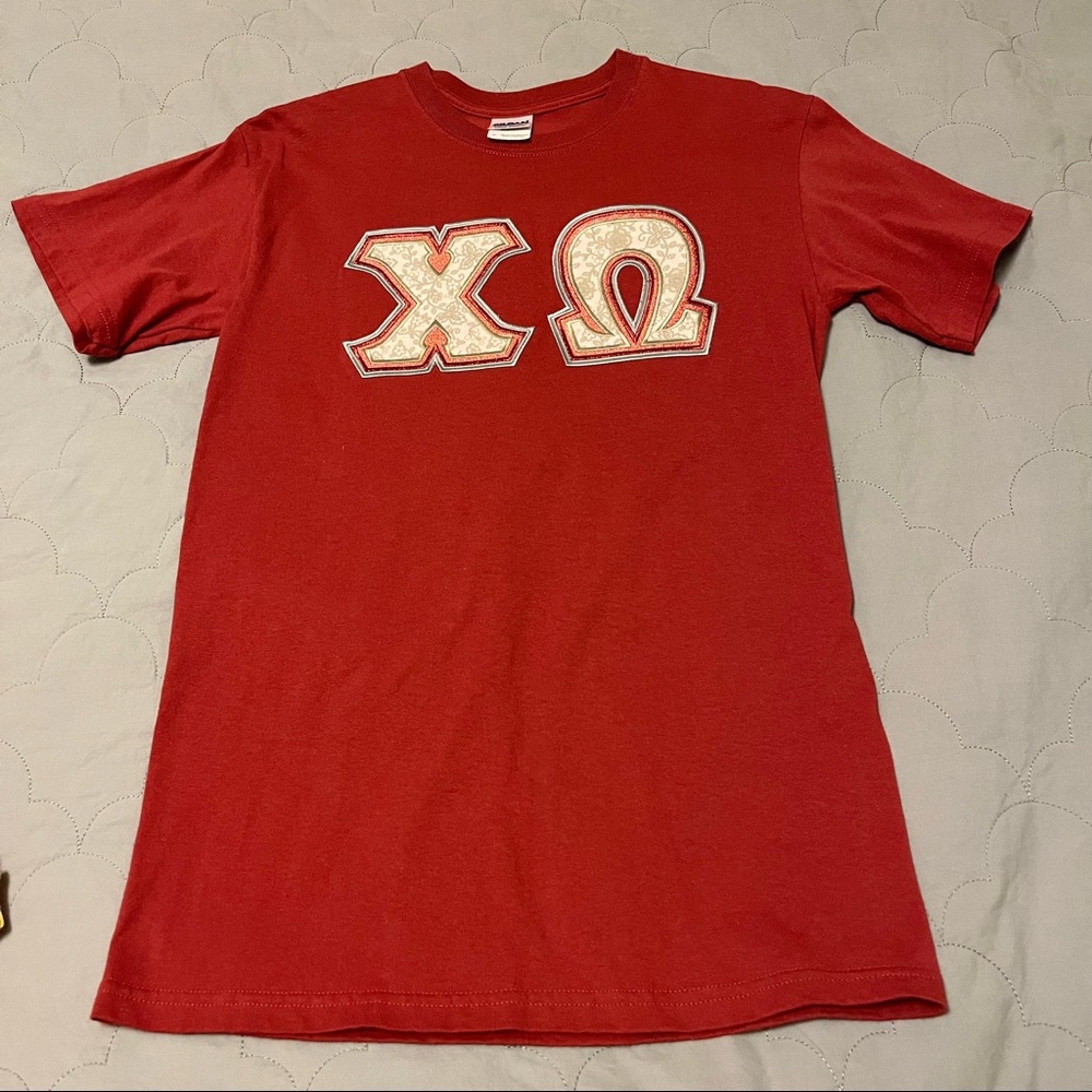 Chi Omega Fraternity Sorority stitched letter T Shirt size small.